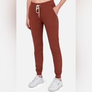 MATE the Label Organic Terry Classic Jogger Tobacco XS